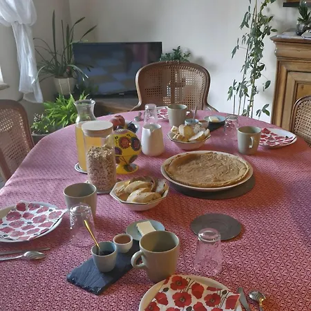 La Des Fleurs B&B 라루브불